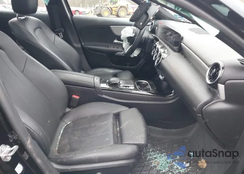 2020 Mercedes-Benz A 220 4Matic из США, поврежденный, VIN W1K3G4FB5LW042972